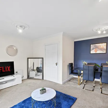 Lovely 4 Bedroom House In - Sleeps 10 Сasa de vacaciones York